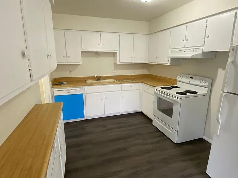12912 Marva Pl SE — Photo 7