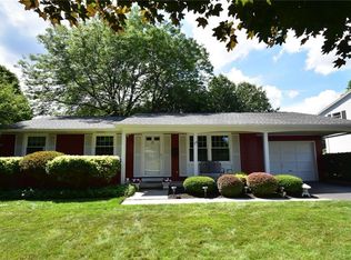 59 Elsworth Dr, Rochester, NY 14615