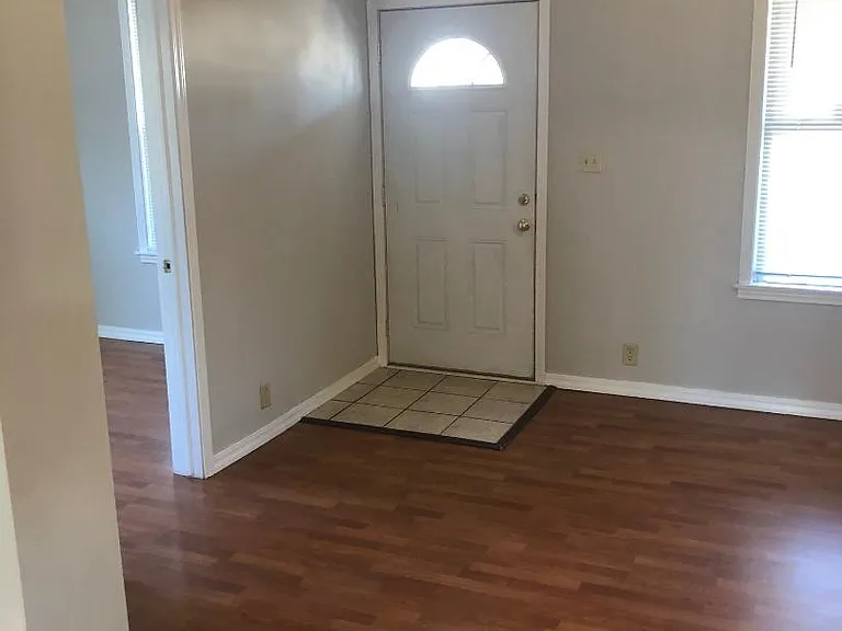403 McKinley Ave — Photo 13