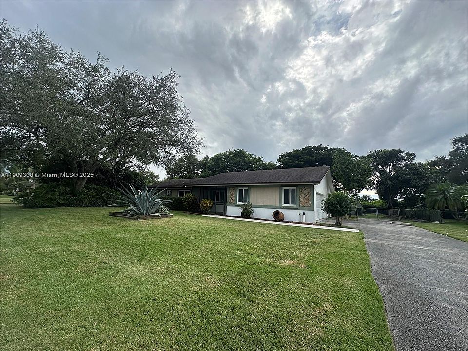 2nd image of 27850 SW 164th Ct #27850