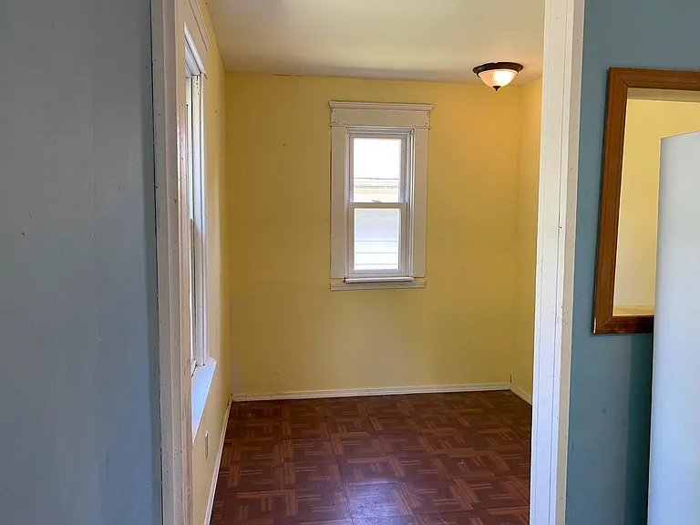 294 Zeller Ave — Photo 6