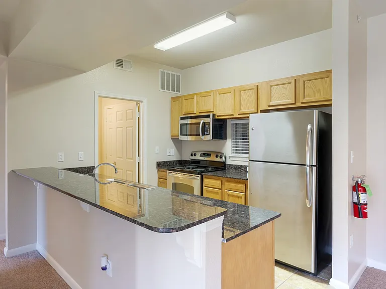 Villaggio Apartments — Photo 23