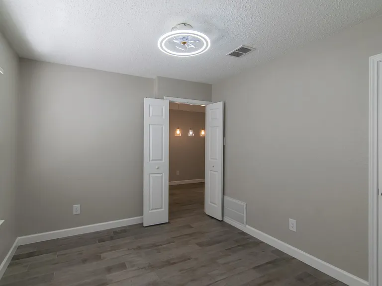 3142 Royal Gable Dr — Photo 23