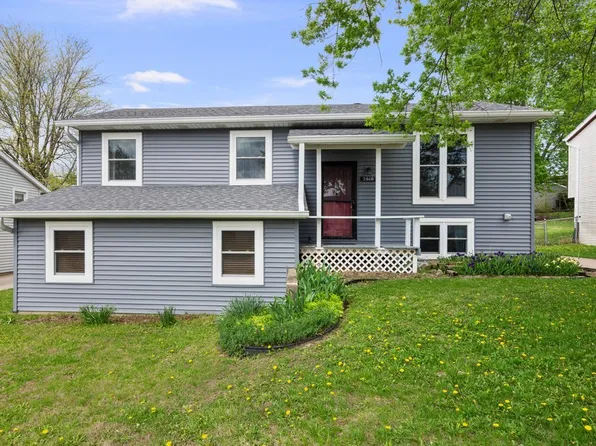 2616 Sheffield Dr, Davenport, IA 52806