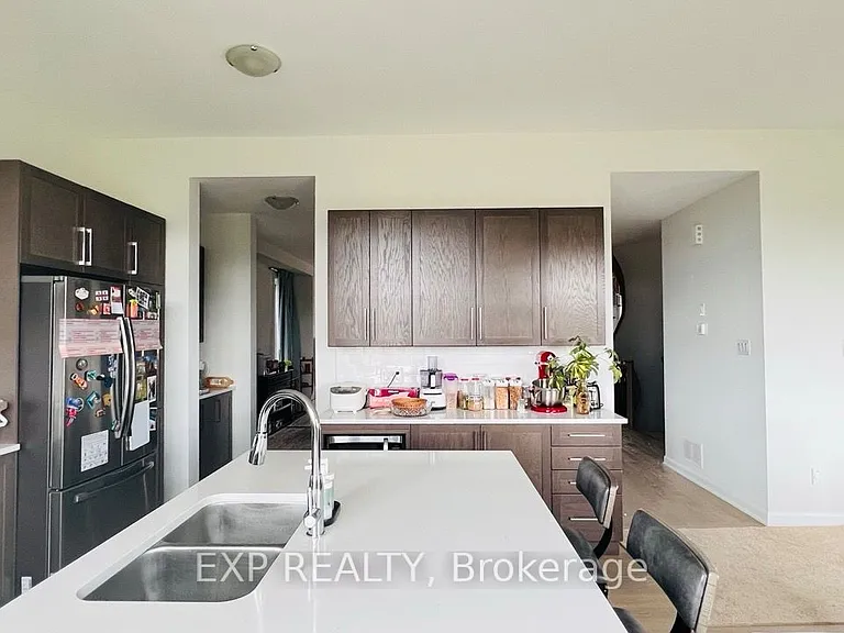747 Coast Cir — Photo 13