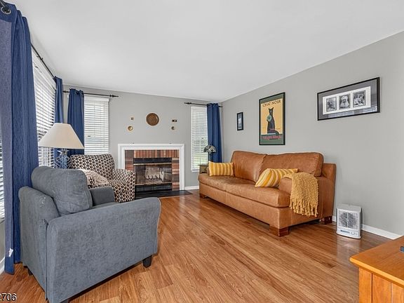 4th image of 34 Cambridge