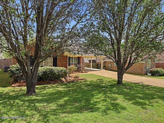 2nd image of 1021 Craig Cir