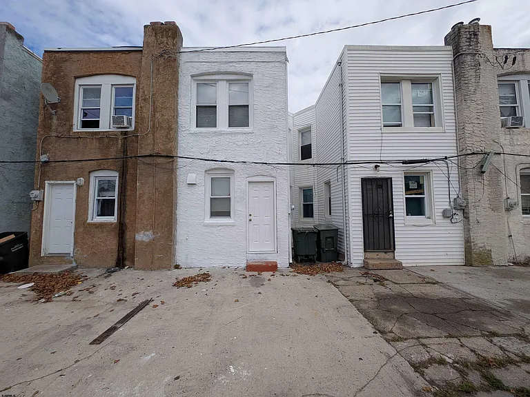 1056 N Ohio Ave — Photo 20