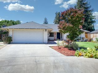 1390 Filbert Ave, Clovis, CA 93611