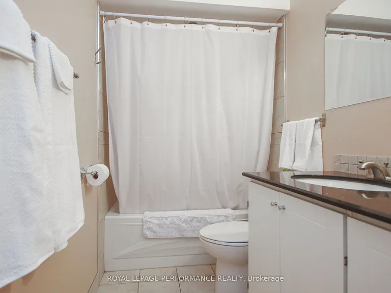 736 Cooper St E #3 — Photo 17