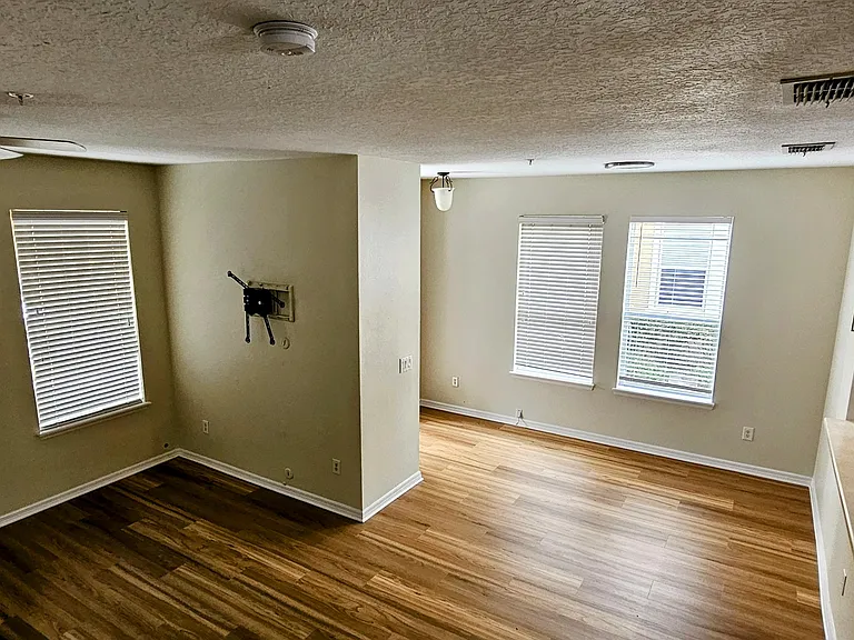 10370 Lake District Ln — Photo 10