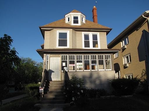1st image of 3501 S Oak Park Ave