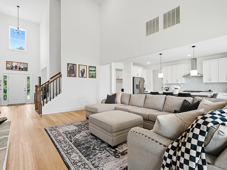 2049 Chestnut Oak Trl — Photo 17