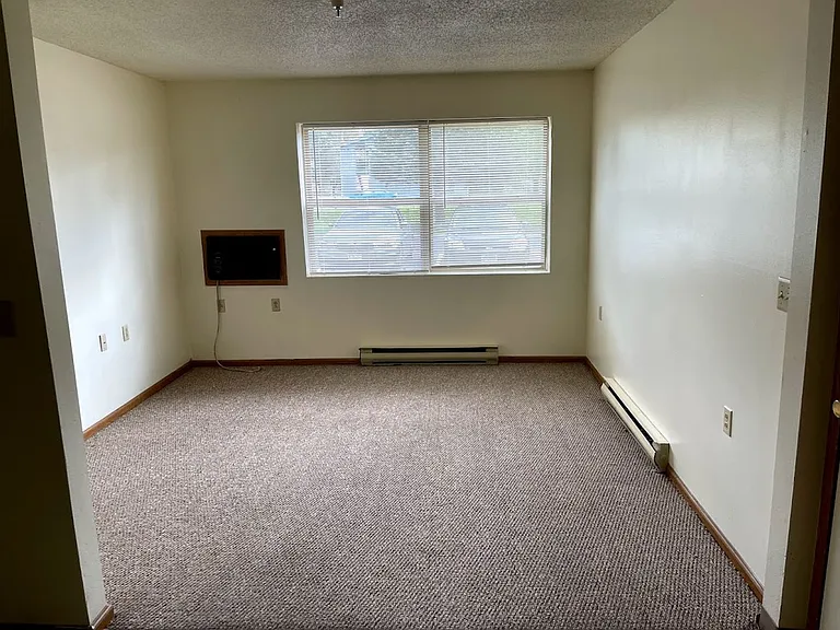 Hershey Manor Apartments — Photo 34