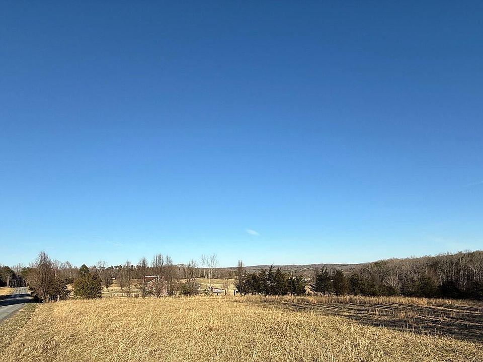 1st image of 2 Lovely Valley Rd