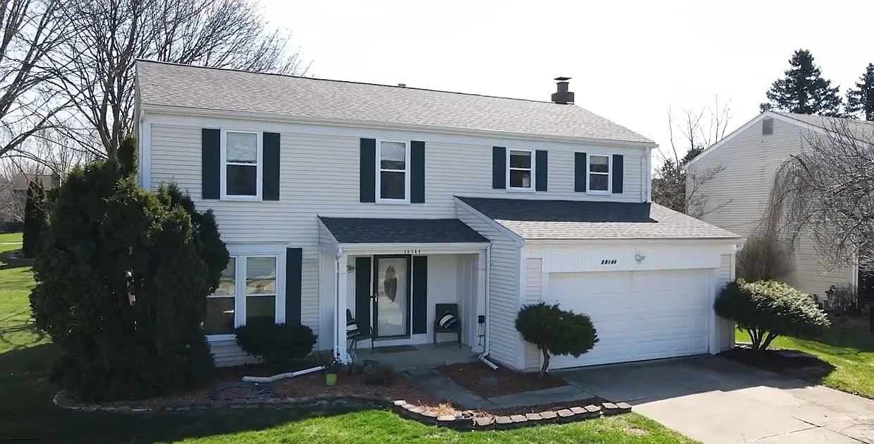4 bed, 2.5 bath, 2050 sqft, $3,245 — Photo 1