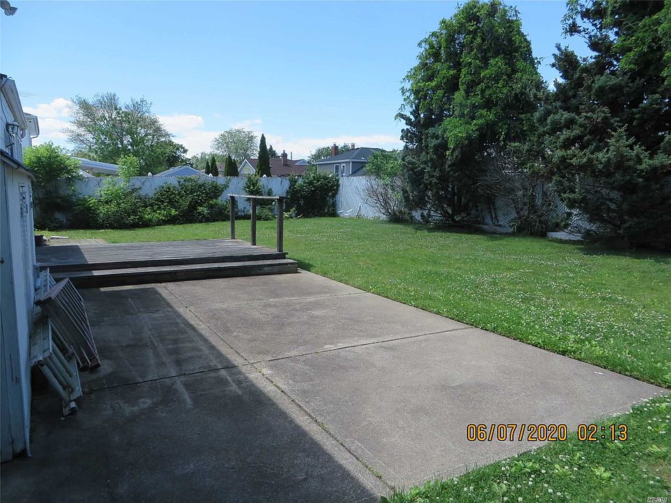 2nd image of 625 Interlaken Ln