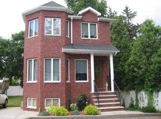 70A Bayview Ave, Staten Island, NY 10309