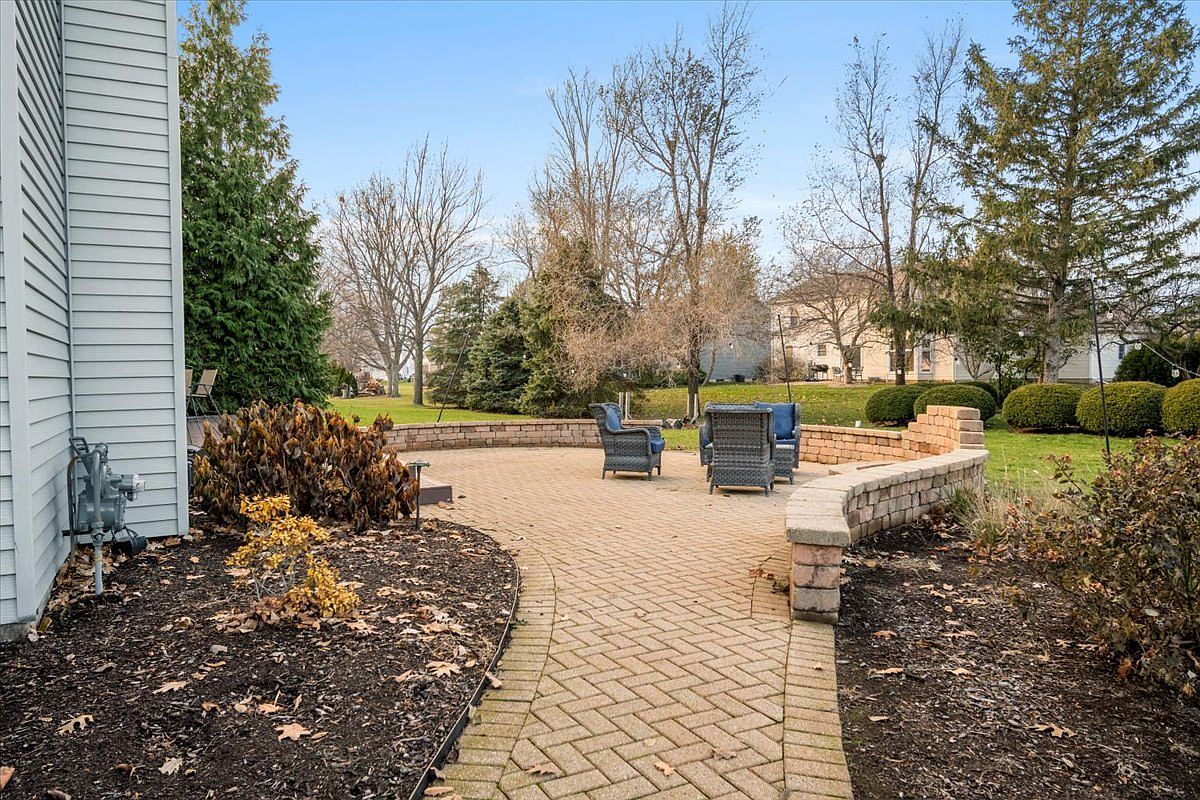 3216 Dorset Ct, Bloomington, IL 61704 | Zillow