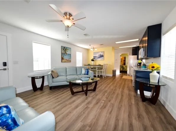 19 Helen Ln, Fort Myers Beach, FL 33931