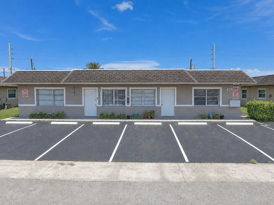 3970 NW 31st Ter #1