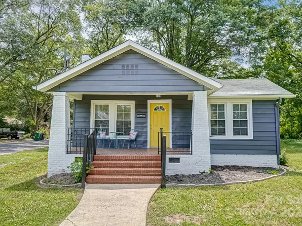 201 Bradford Dr, Charlotte, NC 28208
