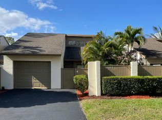 12648 Shady Pines Ct, Wellington, FL 33414