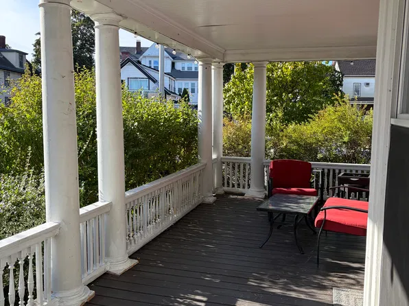 160 Ocean St Floor 1, Lynn, MA 01902