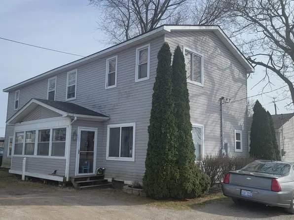 134 Eckfield St, Algonac, MI 48001