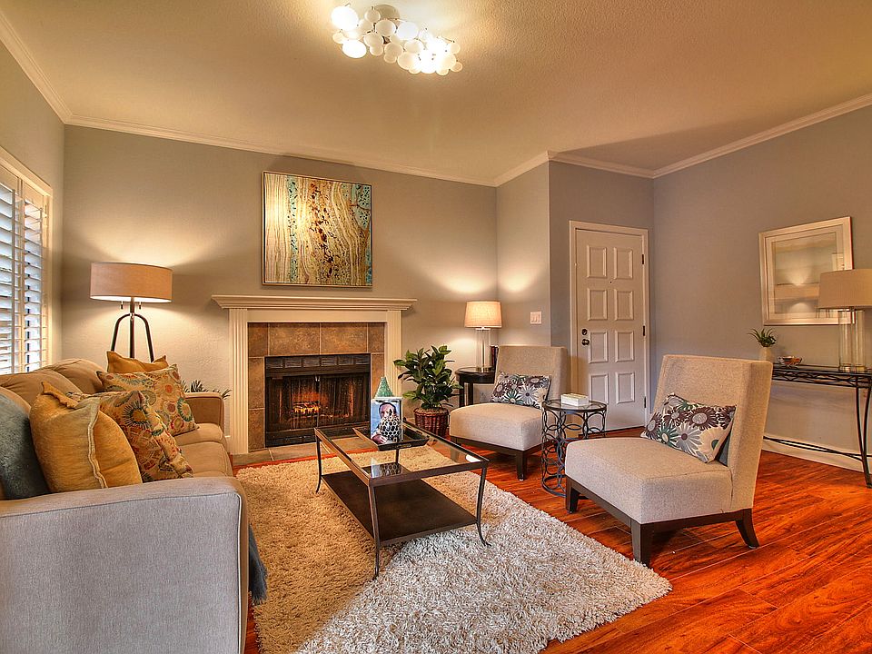 1st image of 1943 Huxley Ct