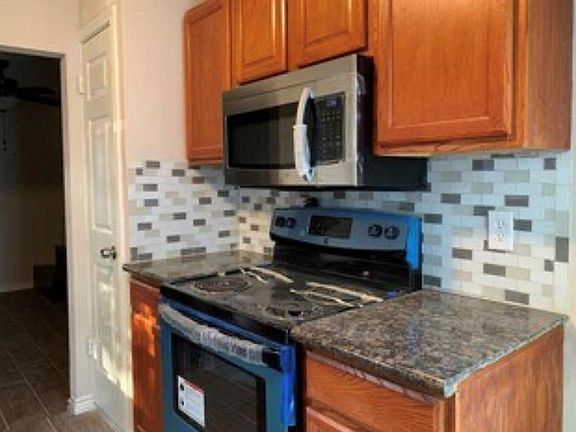 2nd image of 207 Frawley St