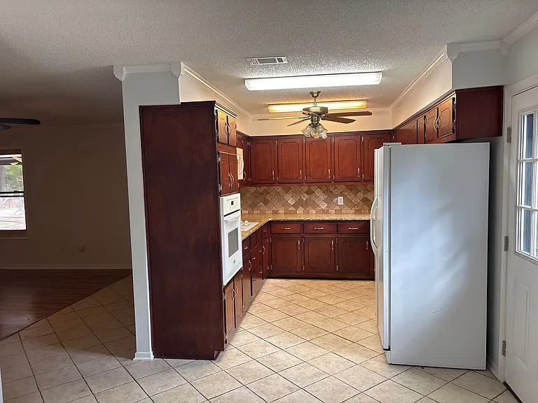 5175 Patterson Rd — Photo 13