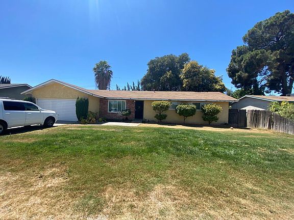 5th image of 1449 N Canary Drive