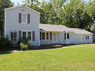 1204 Rockwood Ave, Mounds, OK 74047