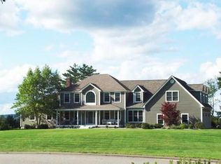 26 Old School House Rd, Oakham, MA 01068