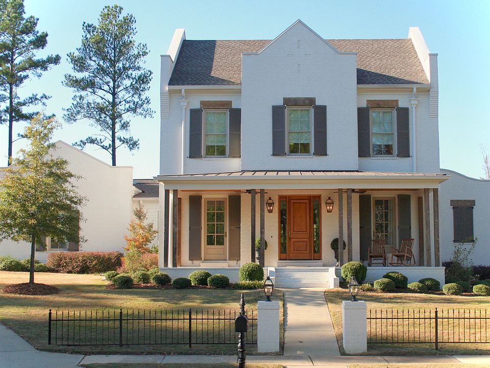1st image of 884 Savannah Sq