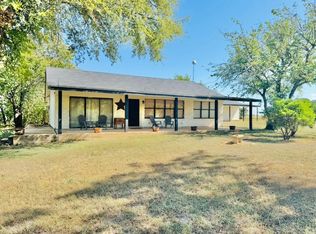 702 Pleasant Grove Rd, Elgin, TX 78621