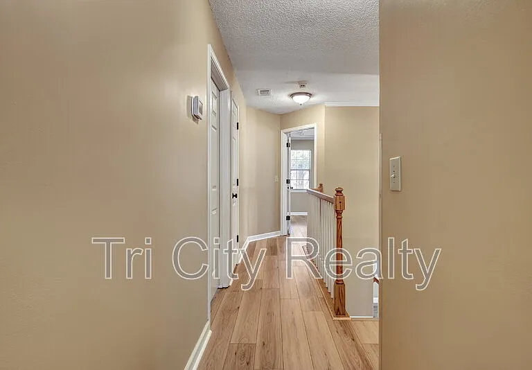 49 Montrose Ln — Photo 57