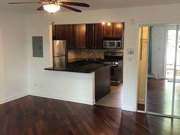 3rd image of 2524 W Foster Ave APT 207