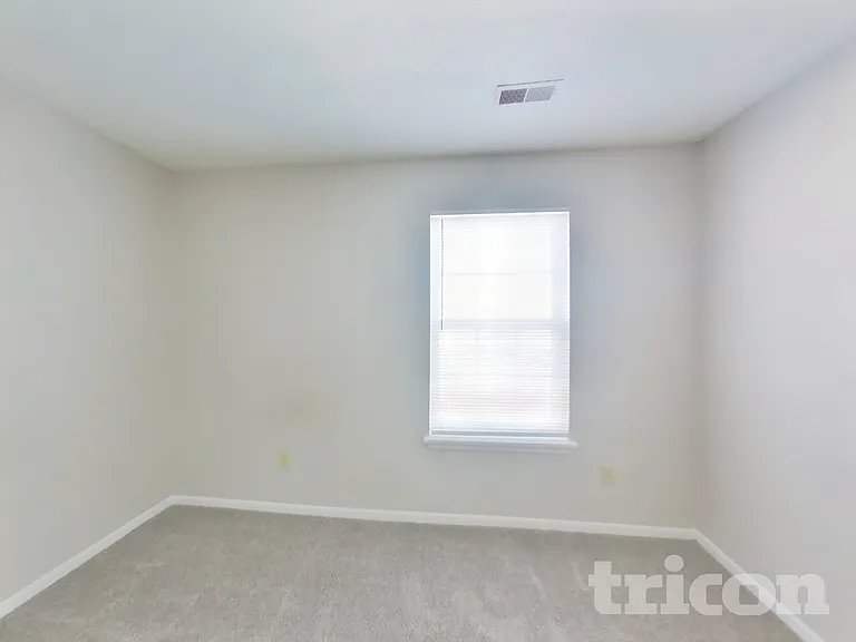 4244 Village Trace Dr — Photo 13