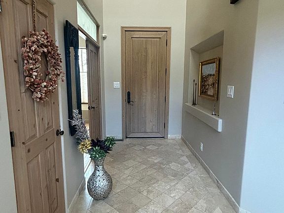 4th image of 12515 Crested Moss Rd NE