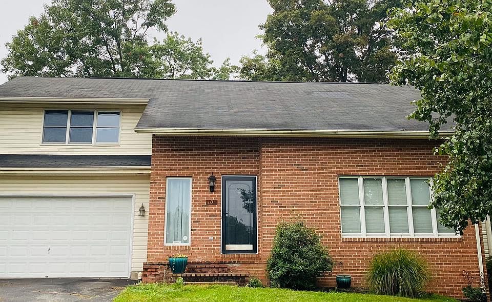 1st image of 105 Elaine Dr