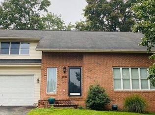 105 Elaine Dr, Winchester, VA 22602