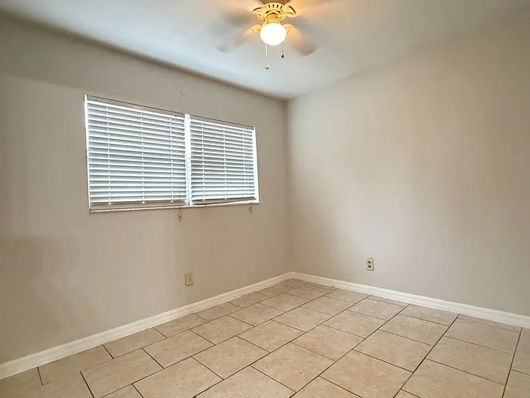 4423 Booker T Dr — Photo 4