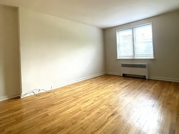 (undisclosed Address), Yonkers, NY 10705