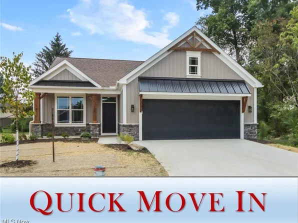 725 Meadow Ln SW Condo 31, Hartville, OH 44632
