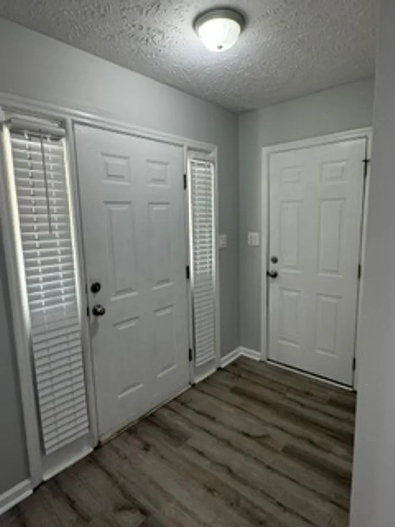 Like new home for rent — Photo 3
