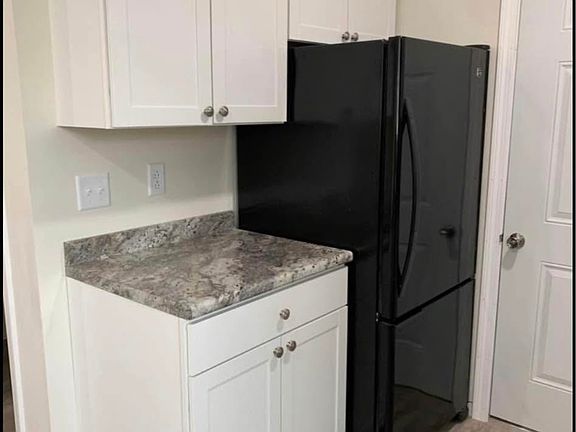 5th image of 376 Lisbon St #1