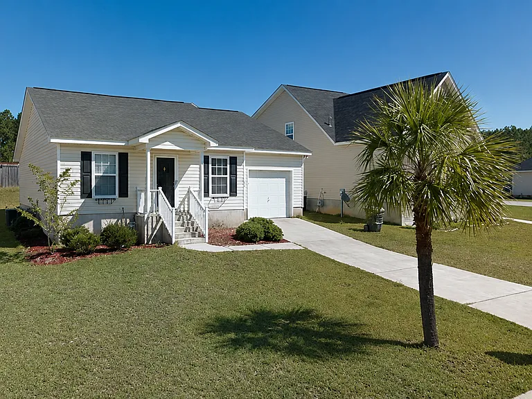 304 Lockleven Dr — Photo 1