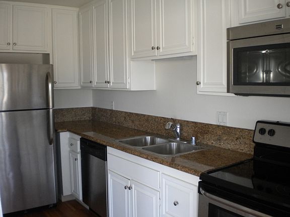 4th image of 4088 Crown Point Dr APT 404